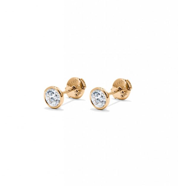 DIAMOND STUDS